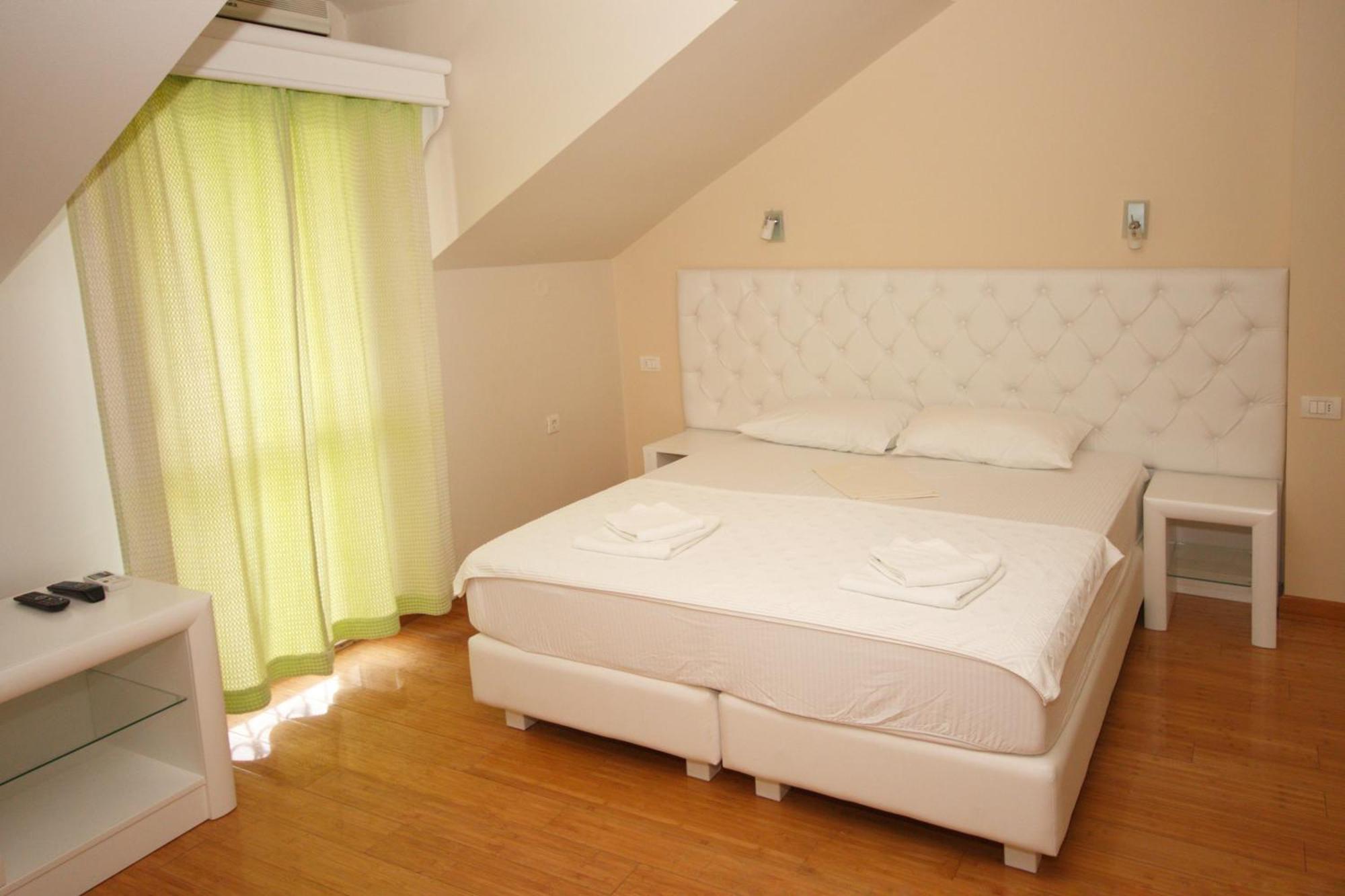 Hotel Rr Herceg Novi Extérieur photo