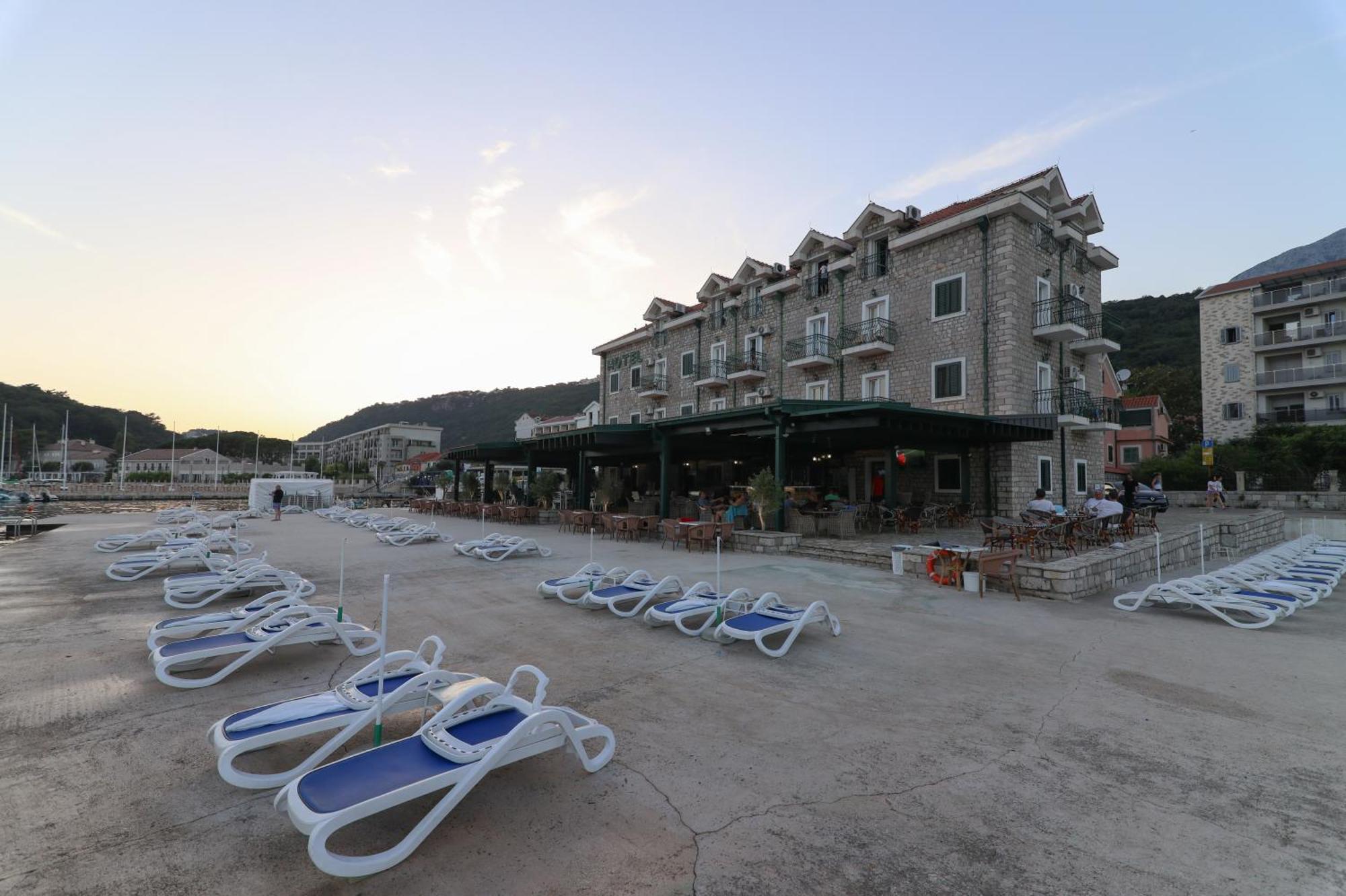 Hotel Rr Herceg Novi Extérieur photo