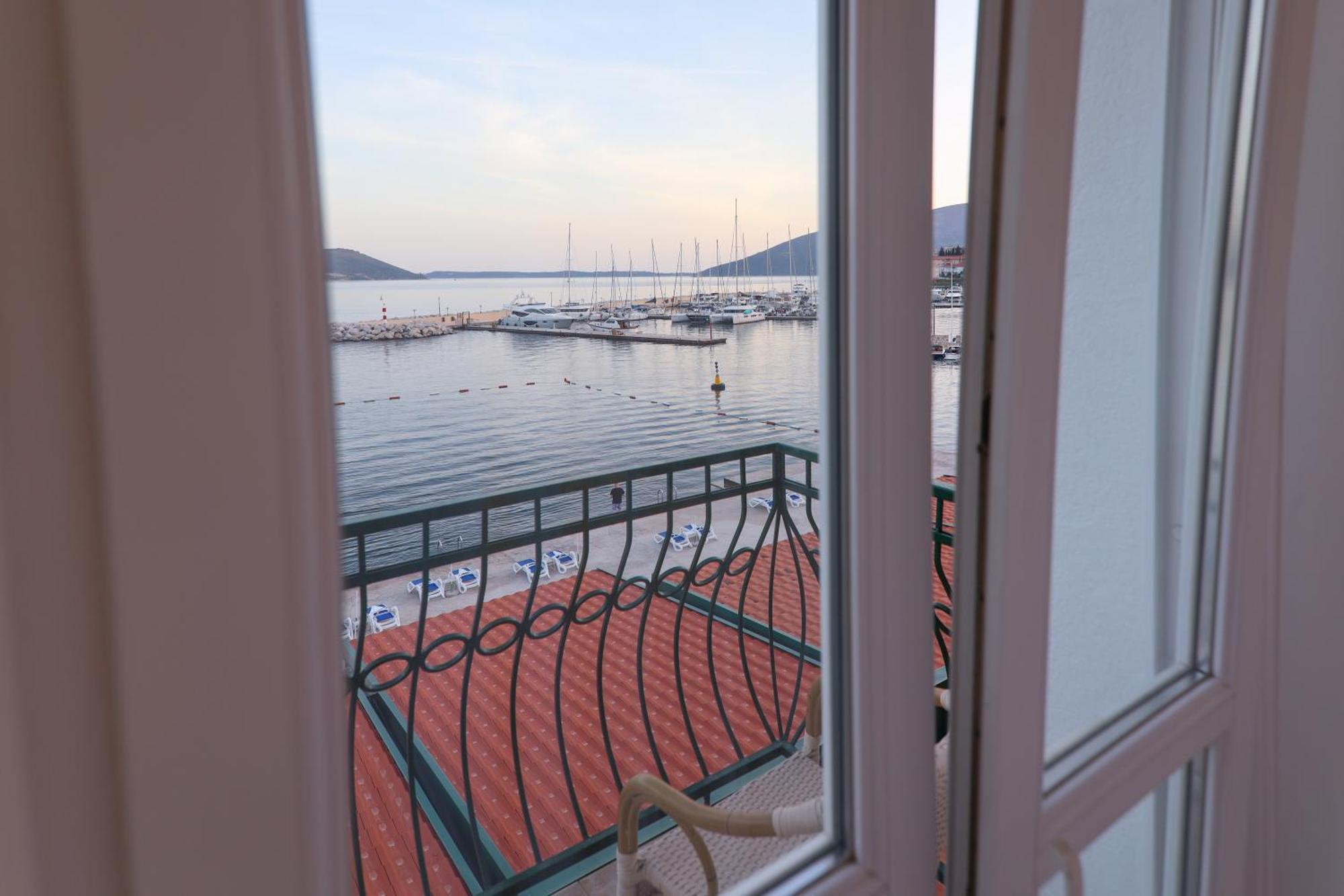 Hotel Rr Herceg Novi Extérieur photo