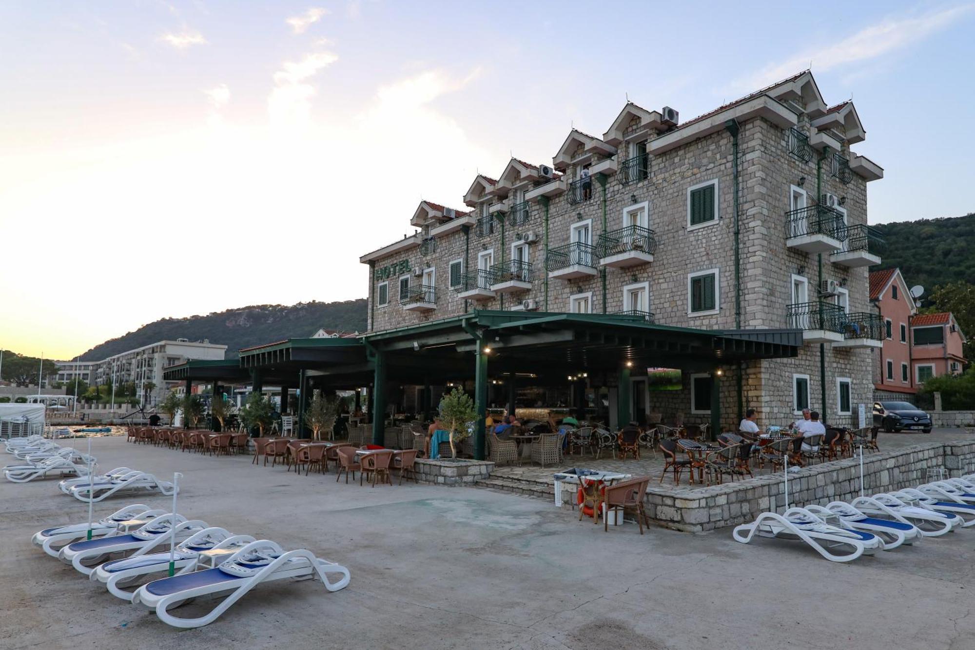 Hotel Rr Herceg Novi Extérieur photo